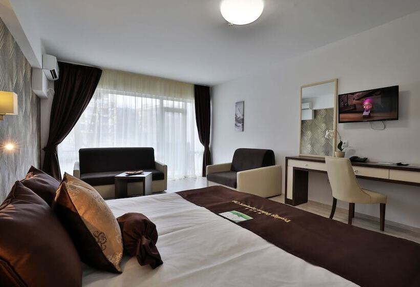 Семейный Номер Deluxe, Prestige Deluxe Hotel Aquapark Club   All Inclusive