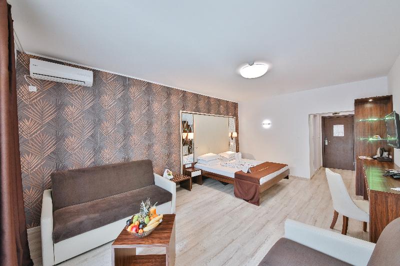 Семейный Номер Deluxe, Prestige Deluxe Hotel Aquapark Club   All Inclusive