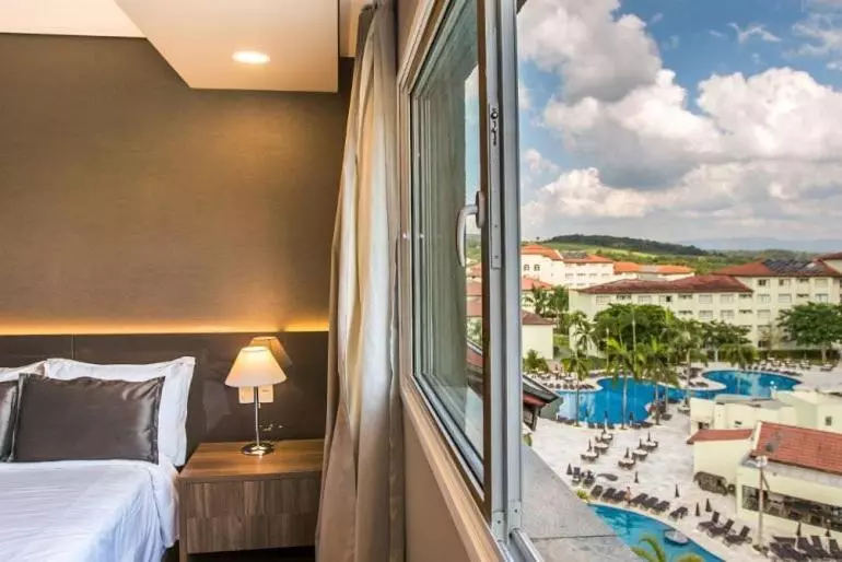 Huoneisto 1 Makuuhuone Allasnäkymä, Tauá Hotel & Convention Atibaia