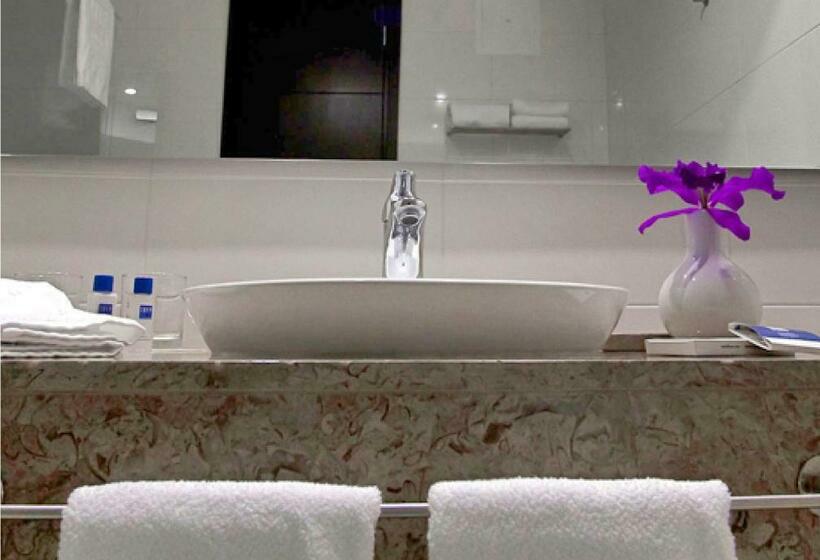 장애인을 위한 스탠다드 룸, Tequendama Hotel Medellín   Estadio