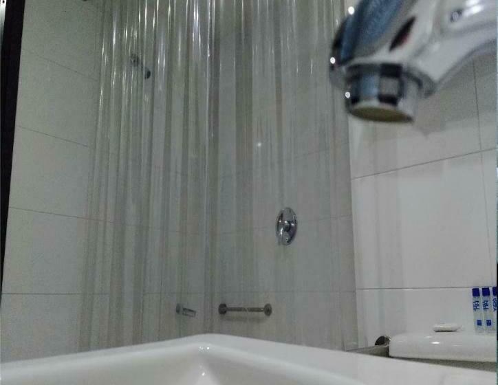 장애인을 위한 스탠다드 룸, Tequendama Hotel Medellín   Estadio