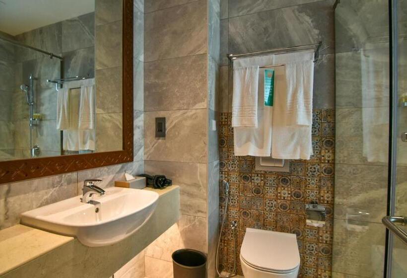 اتاق دلوکس با تخت کینگ و چشم‌انداز, Golden Tulip Zanzibar Airport Hotel & Spa