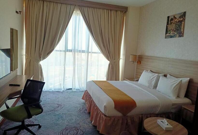 اتاق لوکس, Grand Tourist