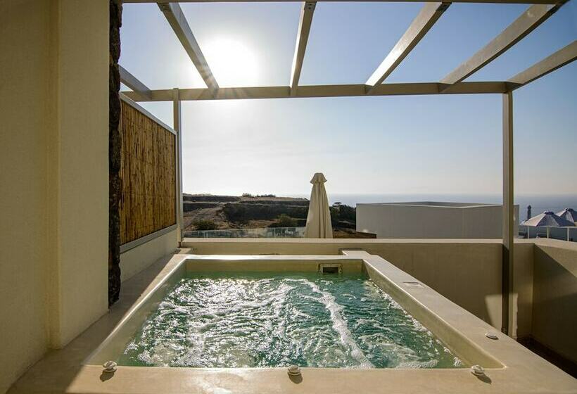 Suite Deluxe Vista Mar, Adorno Oia