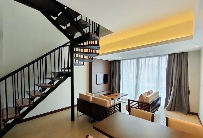 جناح عائلي, Pacific Regency Beach Resort Port Dickson