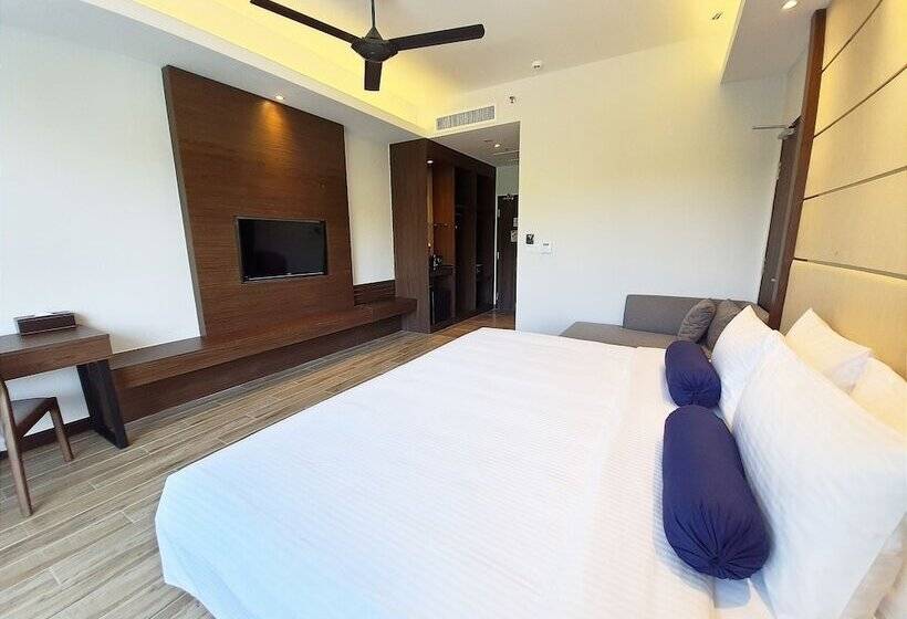 جناح, Pacific Regency Beach Resort Port Dickson