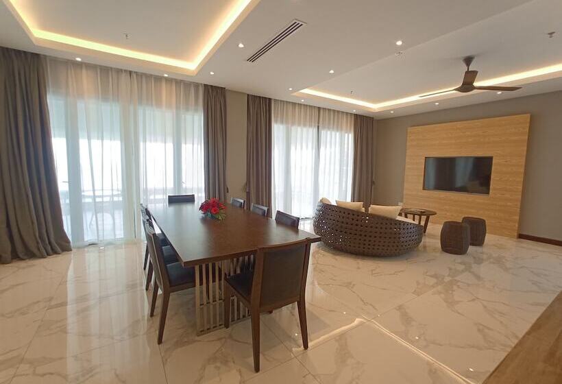 جناح, Pacific Regency Beach Resort Port Dickson