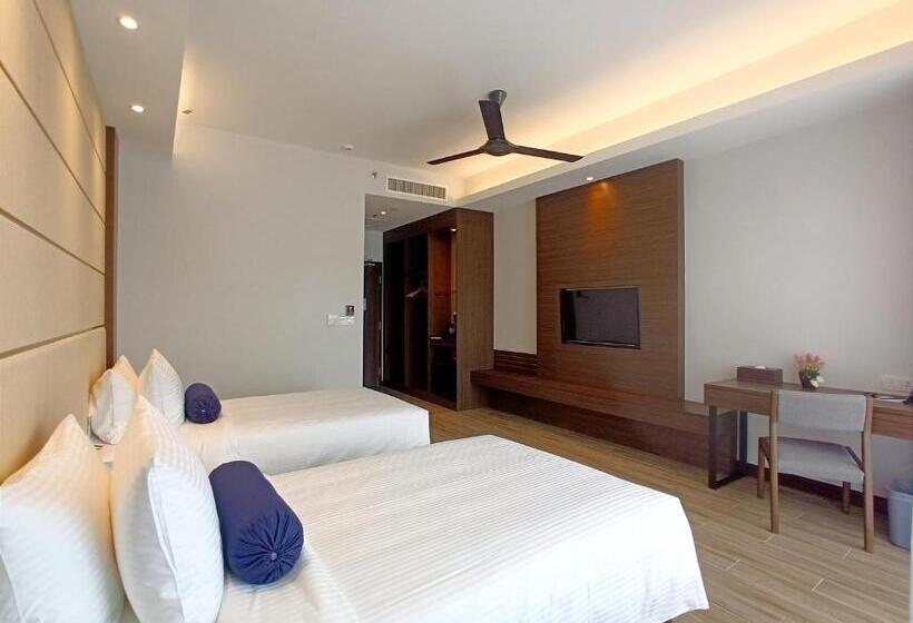 غرفة ديلوكس مطلة على المدينة, Pacific Regency Beach Resort Port Dickson