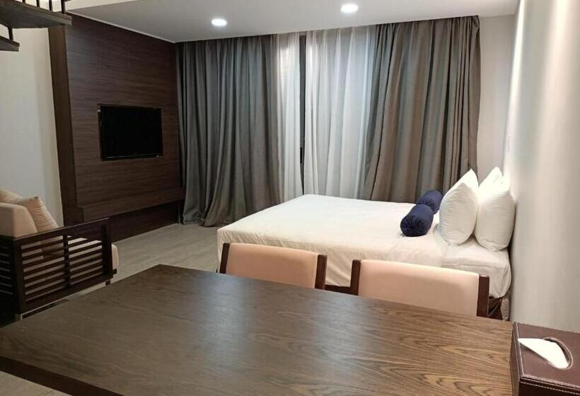 سوییت خانوادگی, Pacific Regency Beach Resort Port Dickson