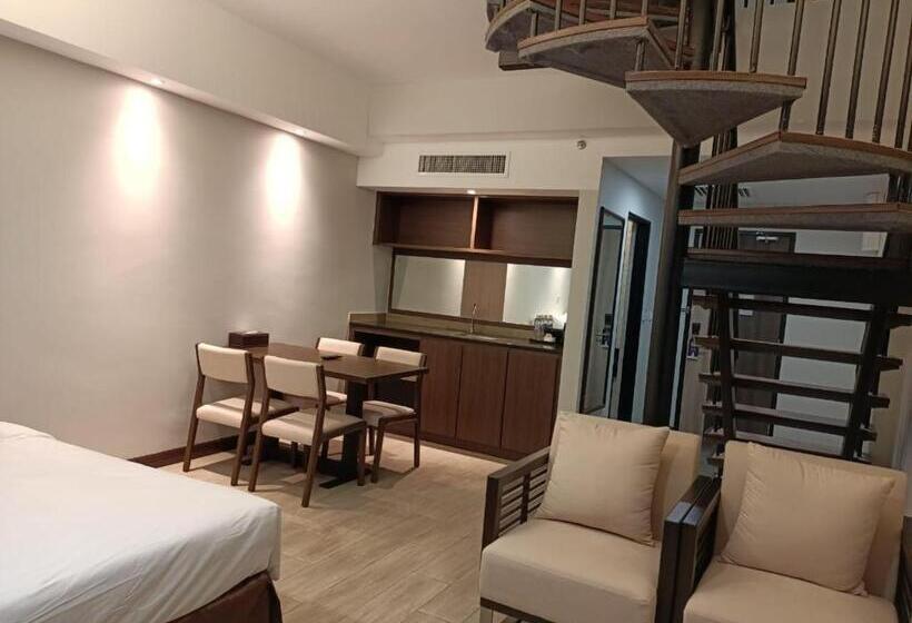 جناح عائلي, Pacific Regency Beach Resort Port Dickson