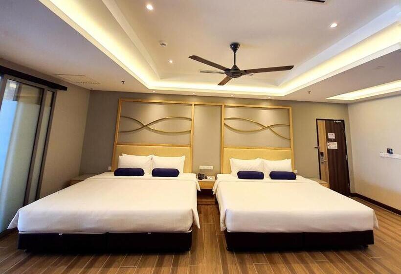 جناح جونيور, Pacific Regency Beach Resort Port Dickson