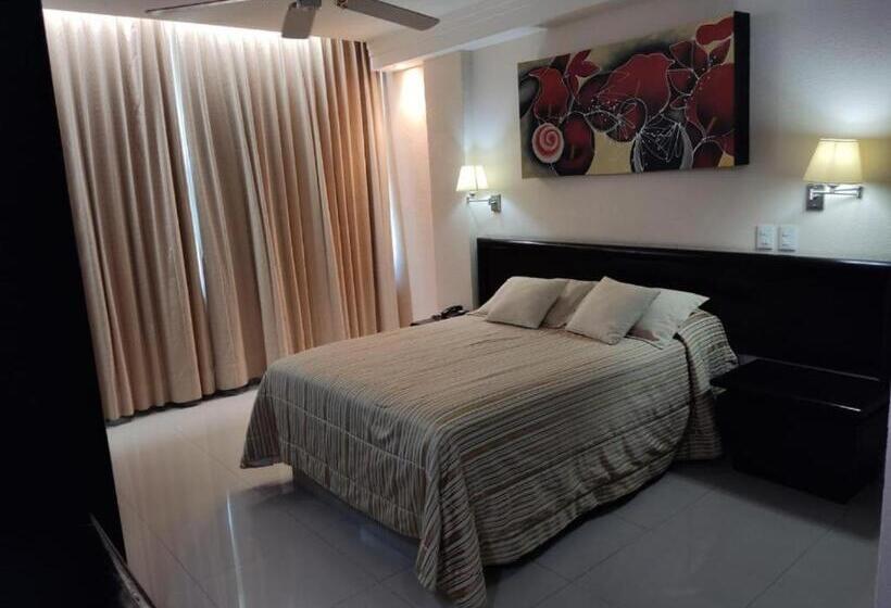 חדר דלוקס, Mary Celaya