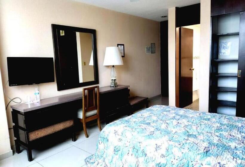 חדר סטנדרט, Mary Celaya