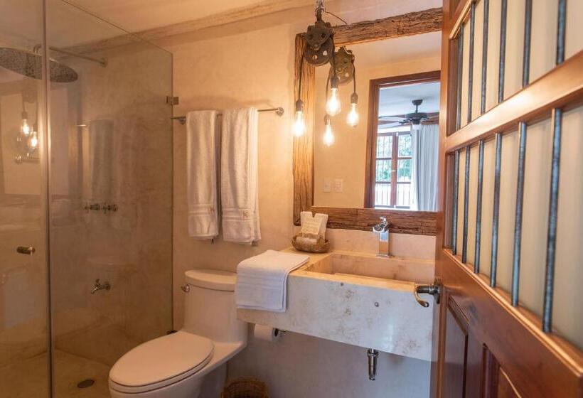 اتاق لوکس, Verde Morada