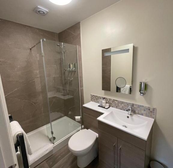 Номер Стандарт, George And Dragon