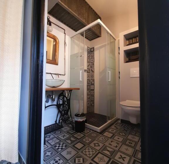 キングサイズベッドのスタンダードルーム, L Inattendu