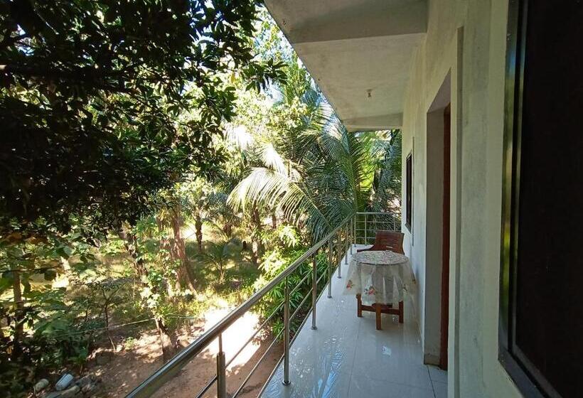 Номер Стандарт с Балконом, Jerone S Home Stay