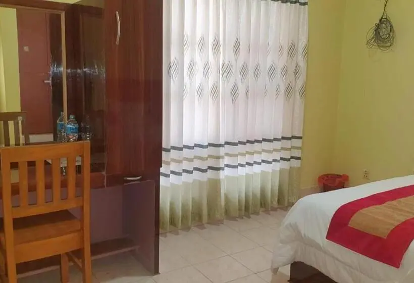اتاق اکونومی, London House Resort