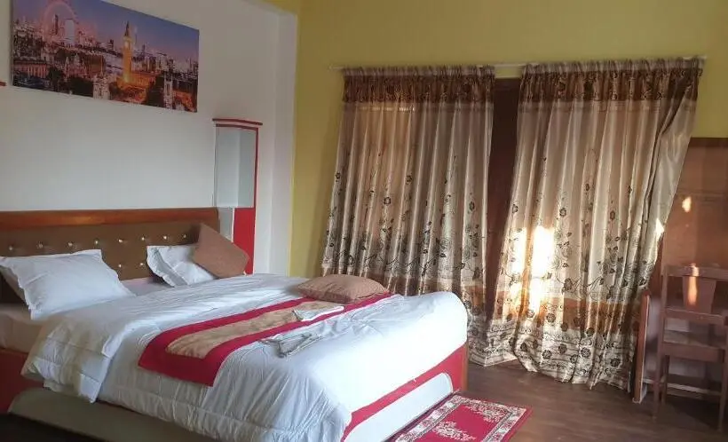 اتاق لوکس خانوادگی, London House Resort