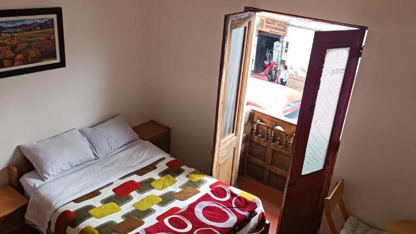 غرفة قياسية مزوَّدة بشُرفة, Sk Hostal