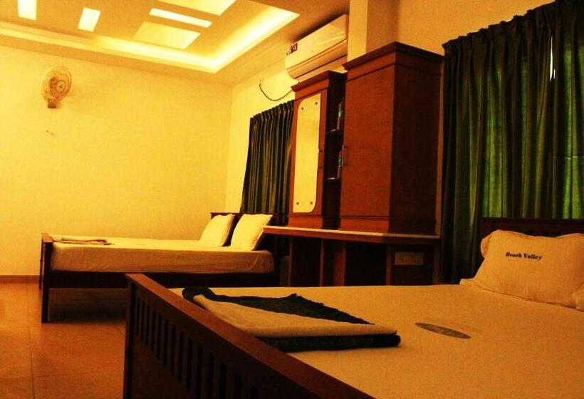 חדר משפחתי, Cherai Beach Valley