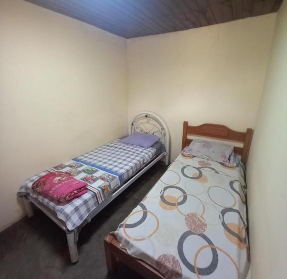 バス共有のスタンダードルーム, Em Sbo   São Francisco