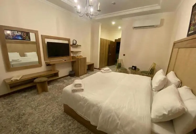 اتاق اکونومی یک تخته, Haden