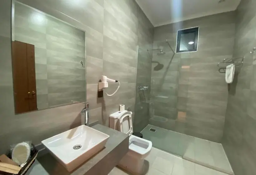 اتاق اکونومی یک تخته, Haden