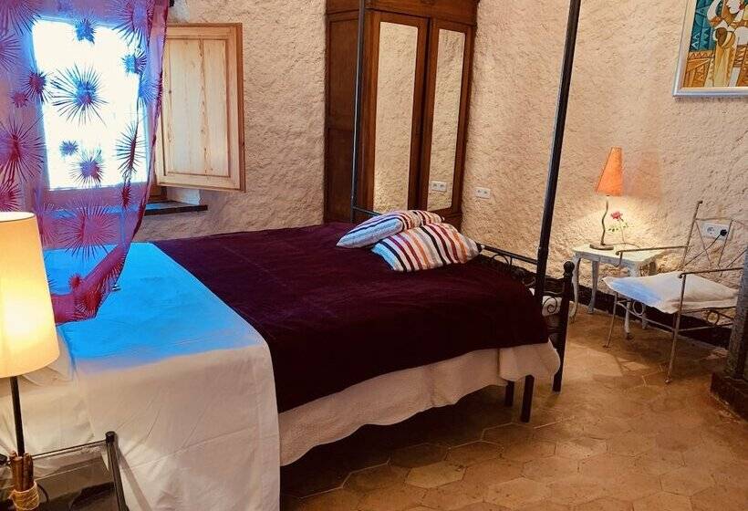 Romantic Room, Arianella Holiday Home Penedes
