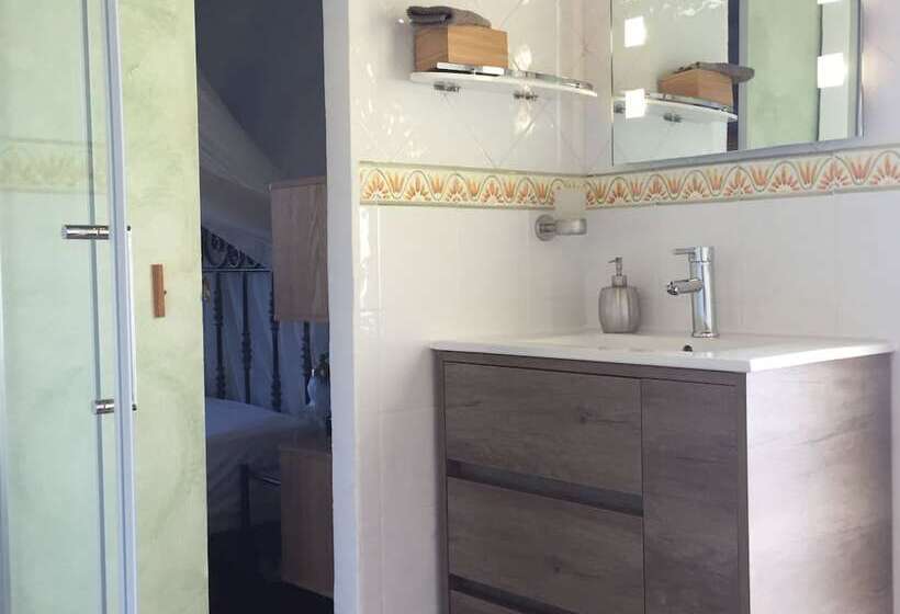 Romantic Room, Arianella Holiday Home Penedes