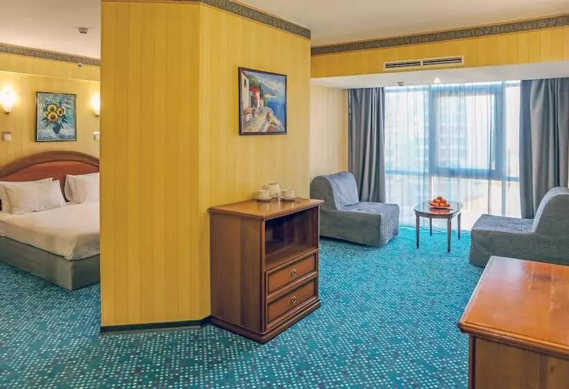 سوییت, City Park Hotel Sochi