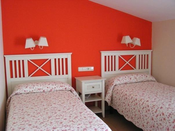 غرفة قياسية, Arcas De Agua