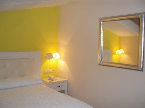 غرفة قياسية, Arcas De Agua