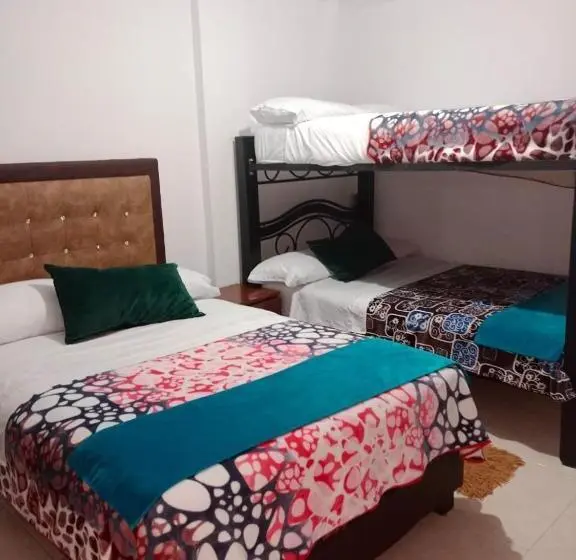 Standard Kolmen Hengen Huone, Guadalupe Home