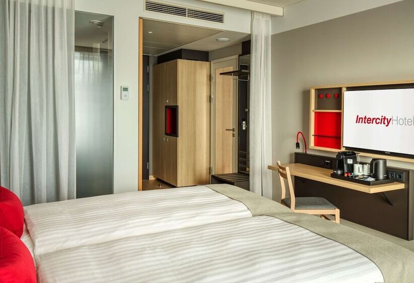 Номер Superior, Intercityhotel Amsterdam Schiphol Airport