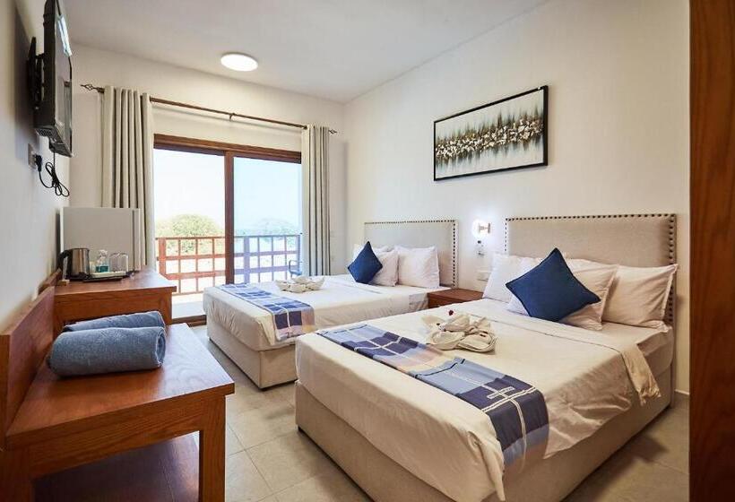 اتاق سه نفره دلوکس با چشمانداز دریا, Malika Nungwi