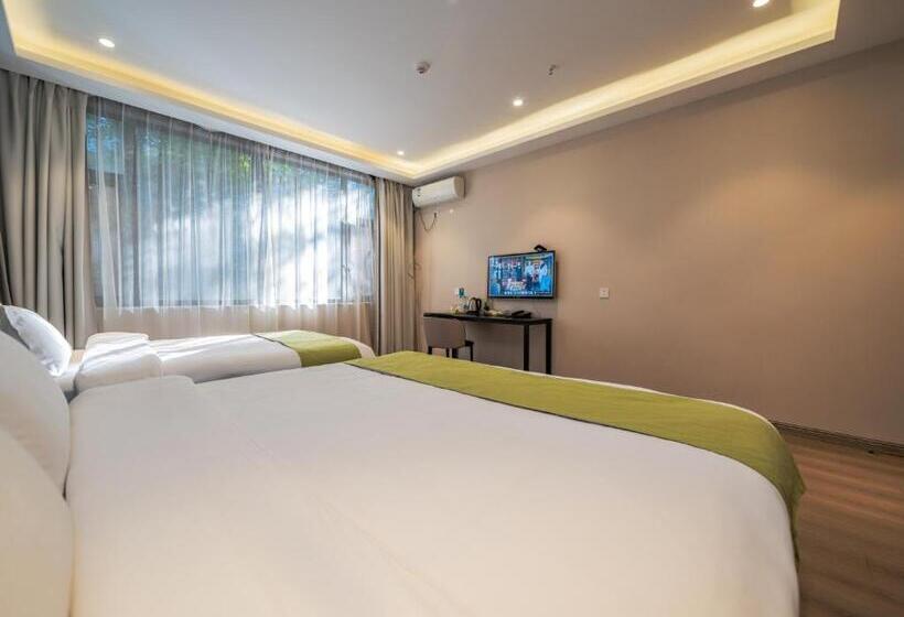 חדר משפחתי, Wutong Ins Designer