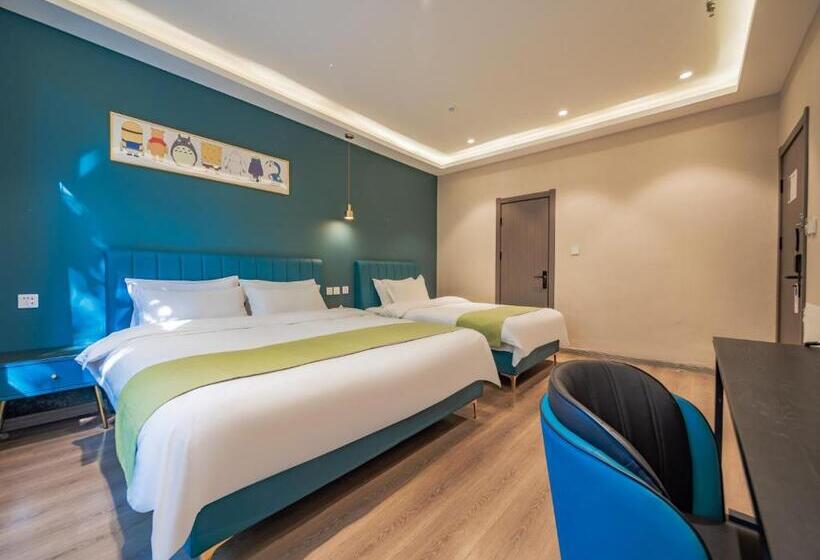 חדר משפחתי דלוקס, Wutong Ins Designer