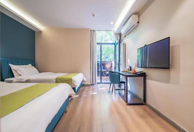 חדר דלוקס עם מרפסת, Wutong Ins Designer