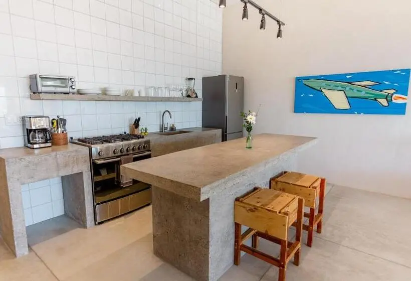 Talo 1 Makuuhuone, Topia Retreat  Sunset Suite