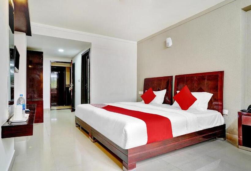 Quarto Triplo Clássico, Flagship 82582 Aec Residency