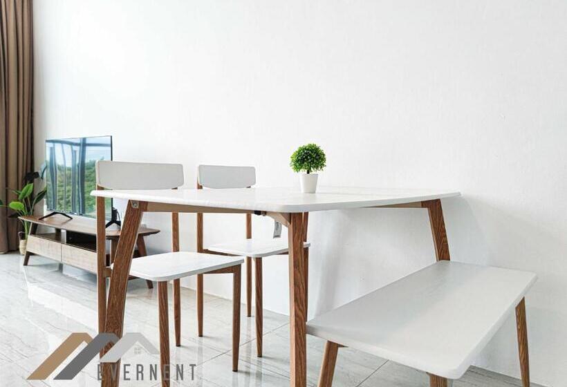 디럭스 스위트, Stirling Suites