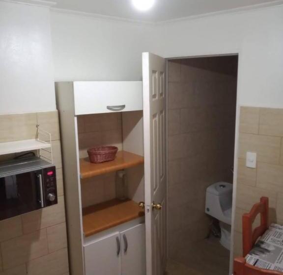 Quarto Classe Business, Hostal Estación Recreo