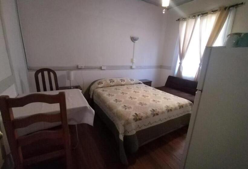 Quarto Classe Business, Hostal Estación Recreo