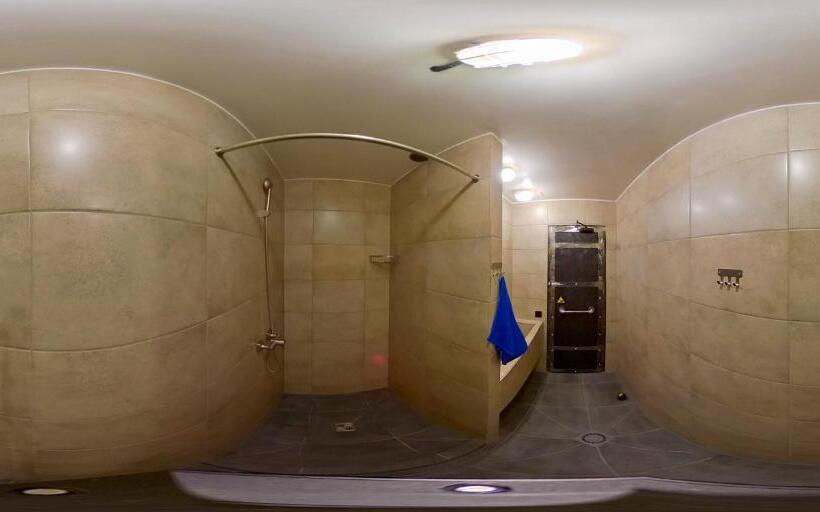 Pokój Ekonomiczny Jednoosobowy, Hostel Prison