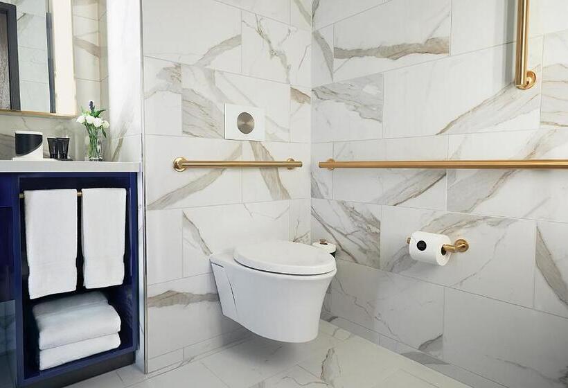 带大床的高级房间, Hard Rock Hotel New York