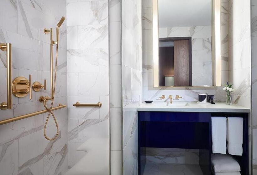 اتاق لوکس با تخت بزرگ, Hard Rock Hotel New York