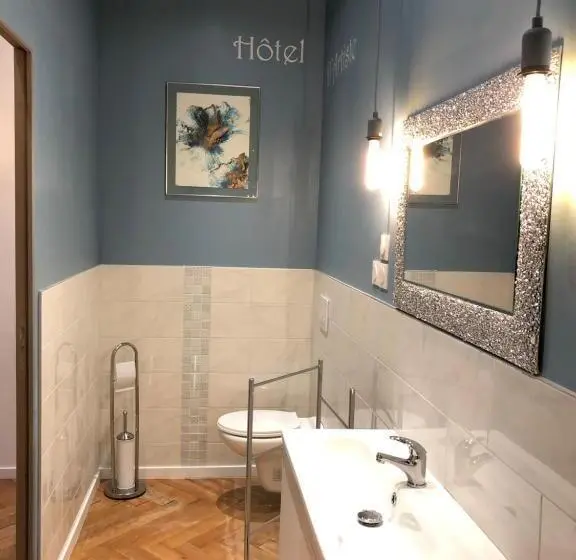 デラックスの４人部屋, Hôtel D’artiste