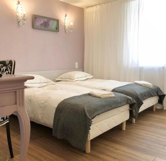 Люкс 2 Спальни, Hôtel D’artiste