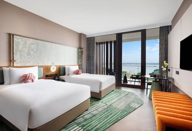 Quarto Premium Vista Lago, Indigo Suzhou Yangcheng Lake, An Ihg